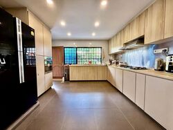 Golden Hill Estate (D19), Terrace #613040451
